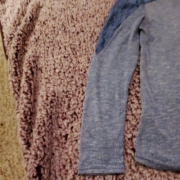 Top - Picture 5 of 8